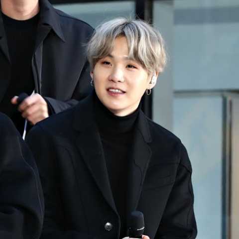 دانلود آهنگ مین یونگی Song Request 1 bts suga song request 2023 05 05 22 05
