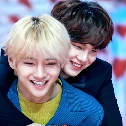 bts v jingle bell rock 2023 08 13 21 25